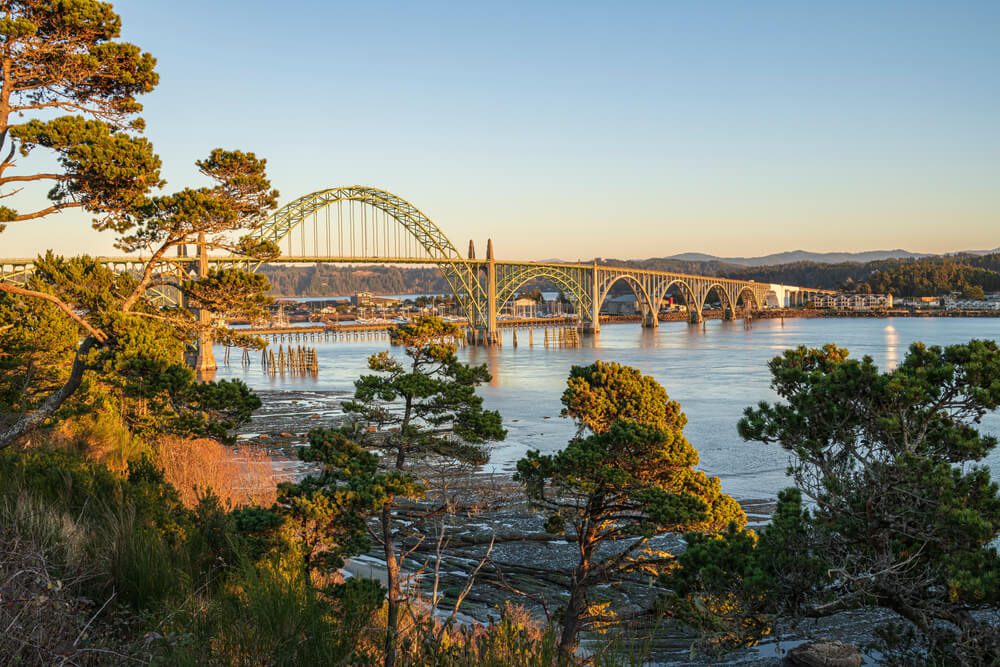 The scenery from a viewpoint in Newport, Oregon.